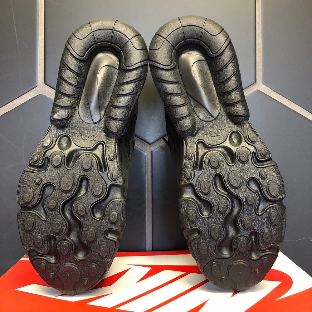 Nike Air Max 270 React Triple Black (MS) - Picture 5 of 6
